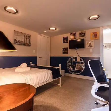 Bloomingdale Blues Speakeasy Free Parking Apartment Washington Exterior photo